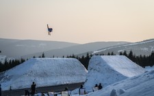 Vítek Zárybnický a jeho DOUBLE BEKO - skákal to podruhé v životě na sněhu.. 